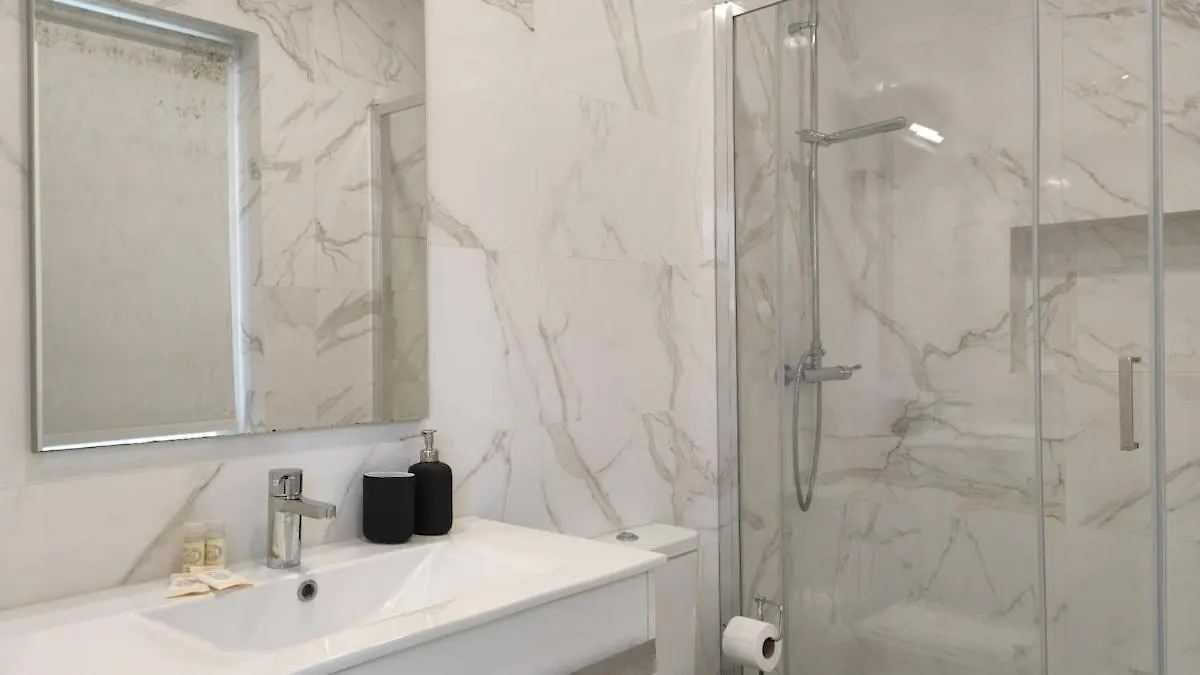 Chiado Modern Attic Duplex 2-Bedroom Apartment Lisboa 0*,