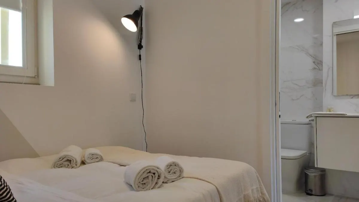 Chiado Modern Attic Duplex 2-Bedroom Apartment Lisboa Portugal